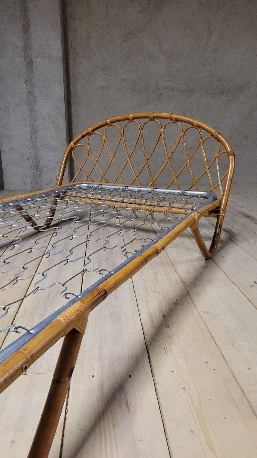 Vintage rattan basket sofa bed - 1950s