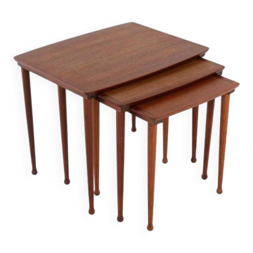 Jørgen Aakjær Jørgensen pour les tables gigognes Møbelintarsia - design danois