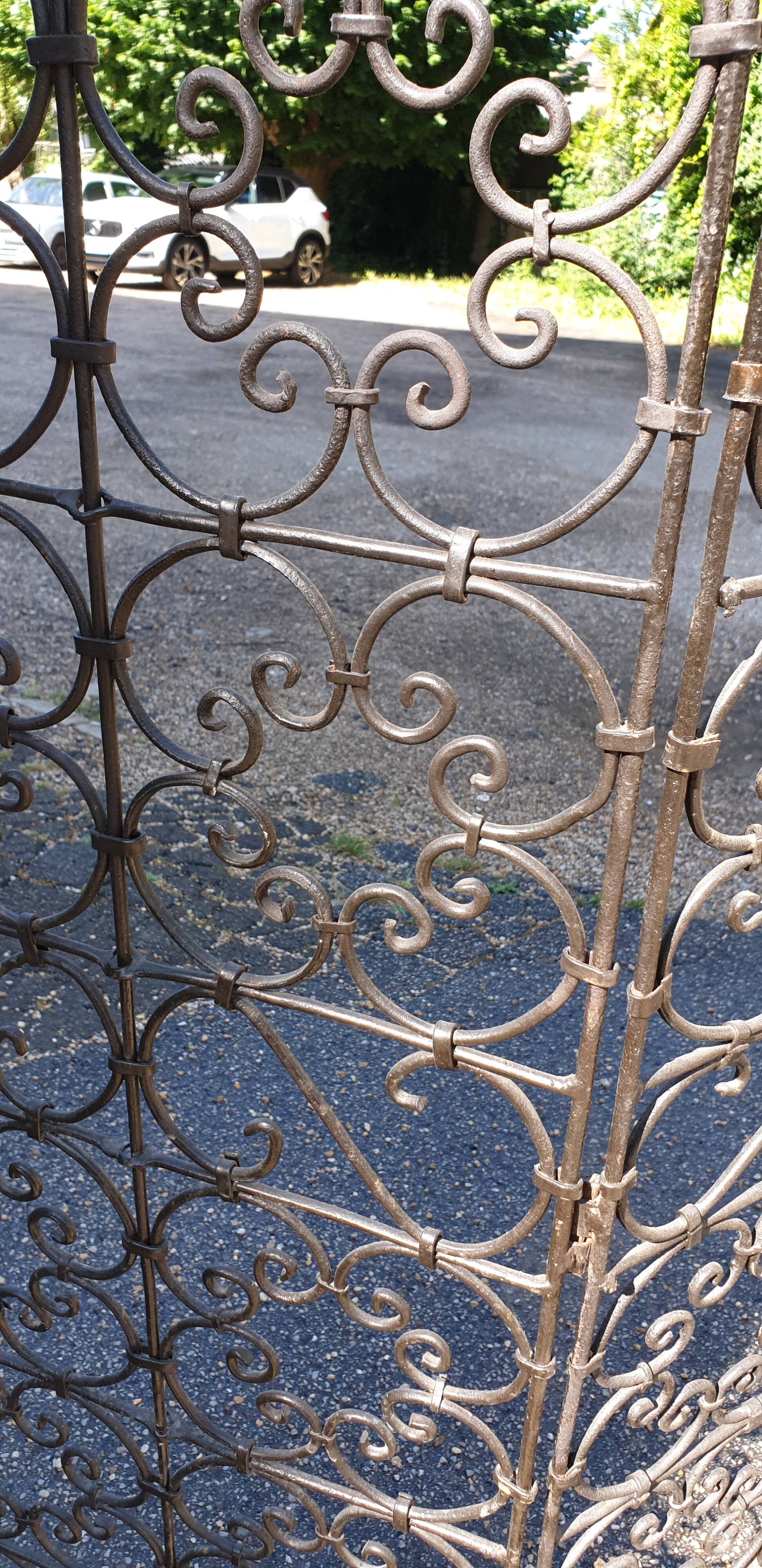 Wrought iron screen 3 leaves