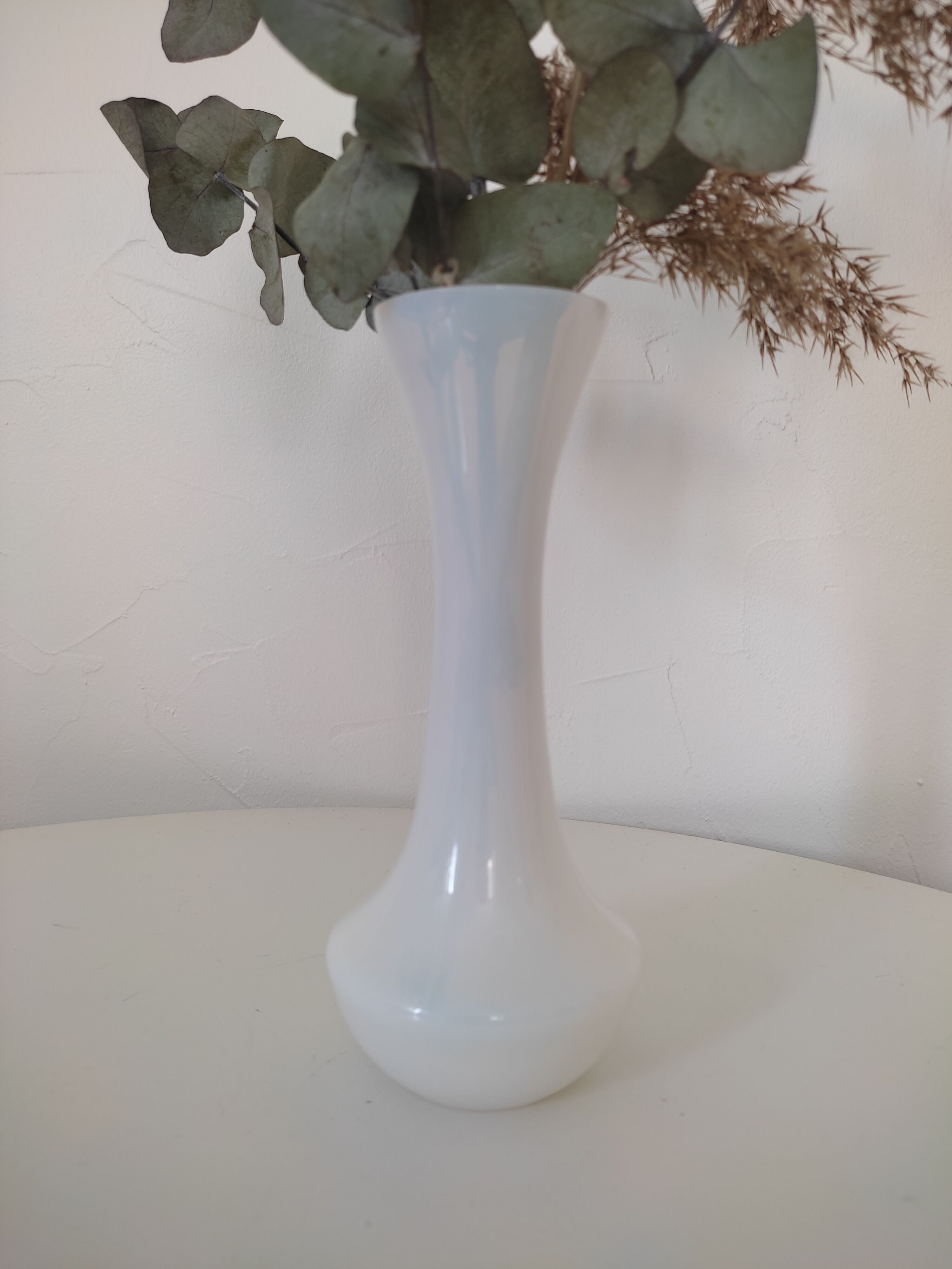 Baluster vase in opaline of Sèvres