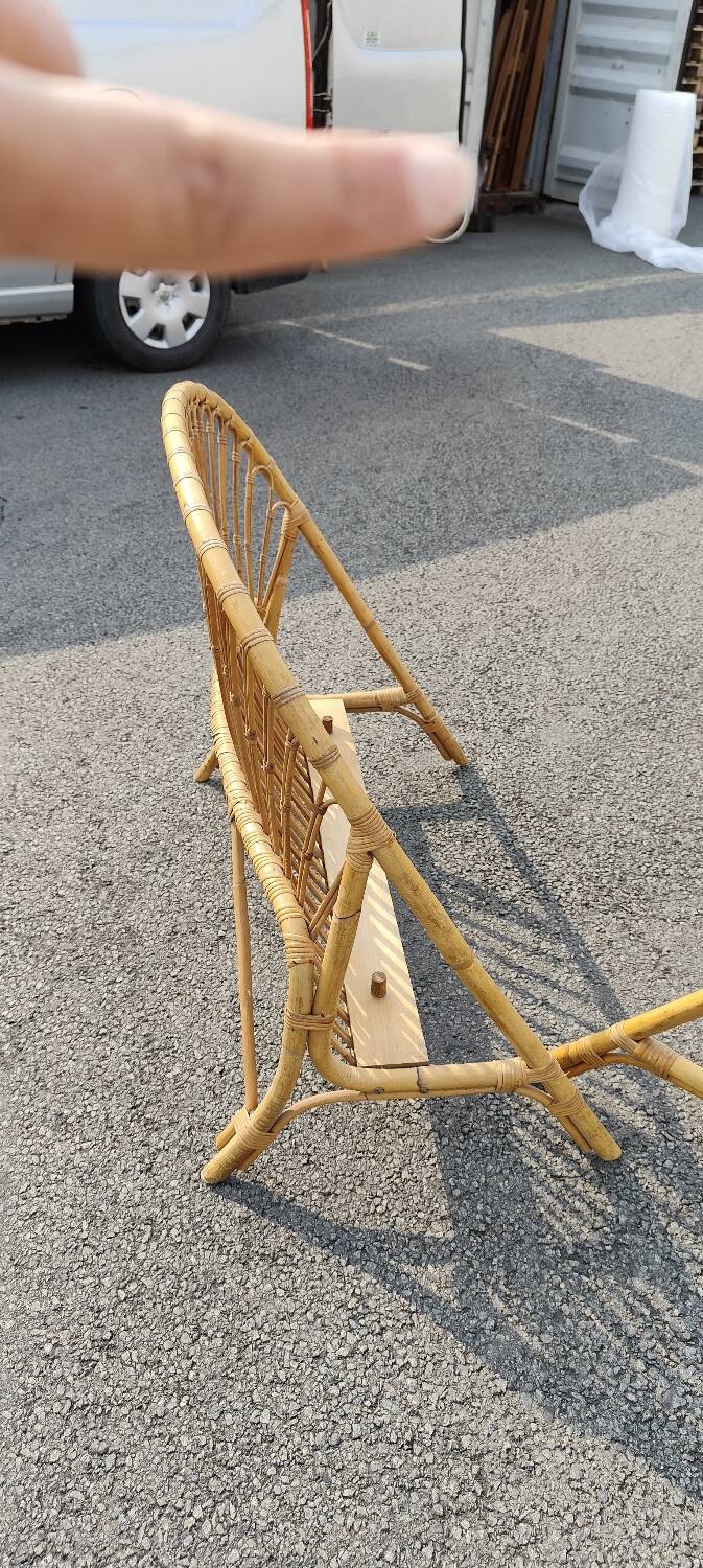 Rattan basket bed
