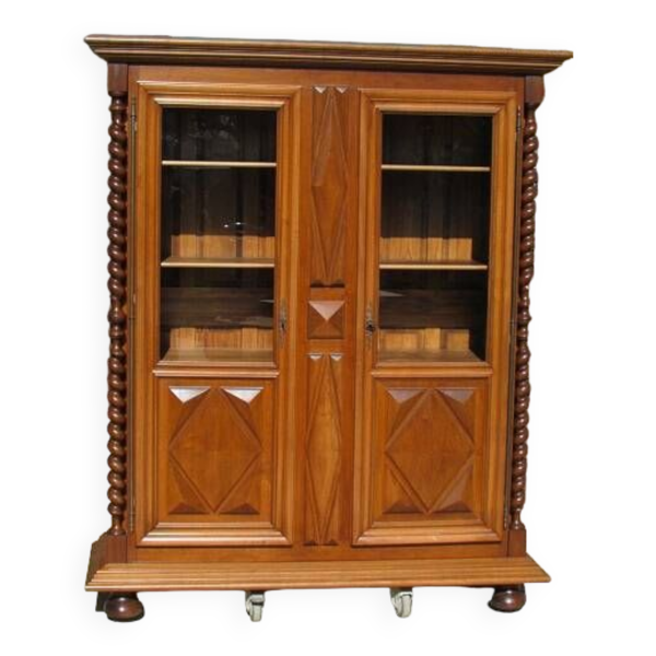 Bibliothèque en noyer , vitrine  en noyer massif