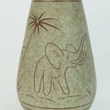 Vase en céramique u-keramik du début des années 1960, modèle no. 137/30 décor éléphants et palmiers