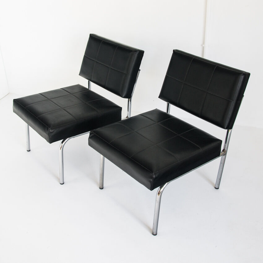 Pair of vintage low armchairs in chrome metal and skaï, Spain 1970