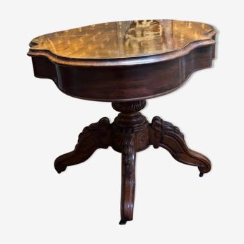 Walnut violin pedestal table