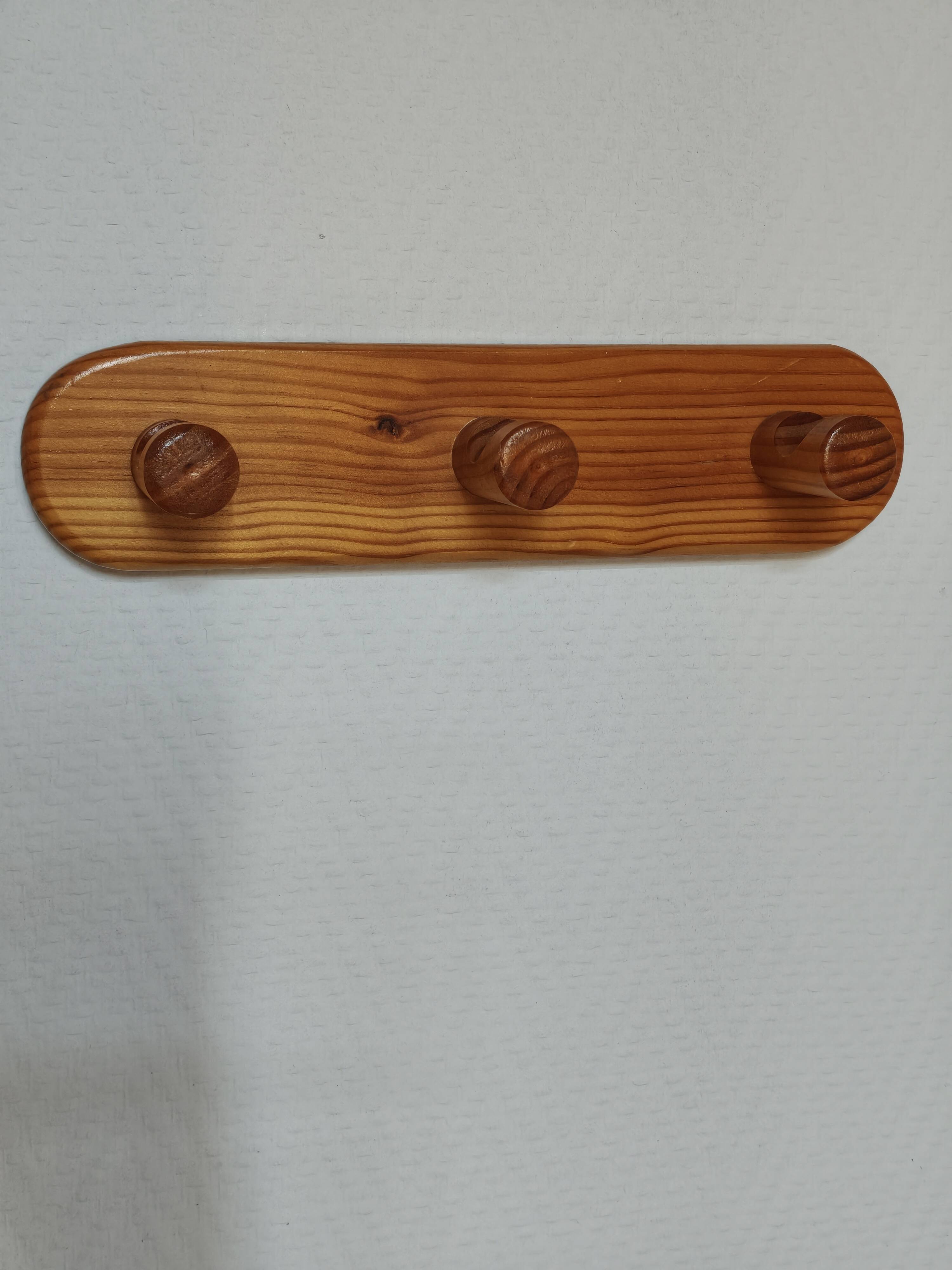 Wall hook in pine – 1970s – "Les Arcs" style
