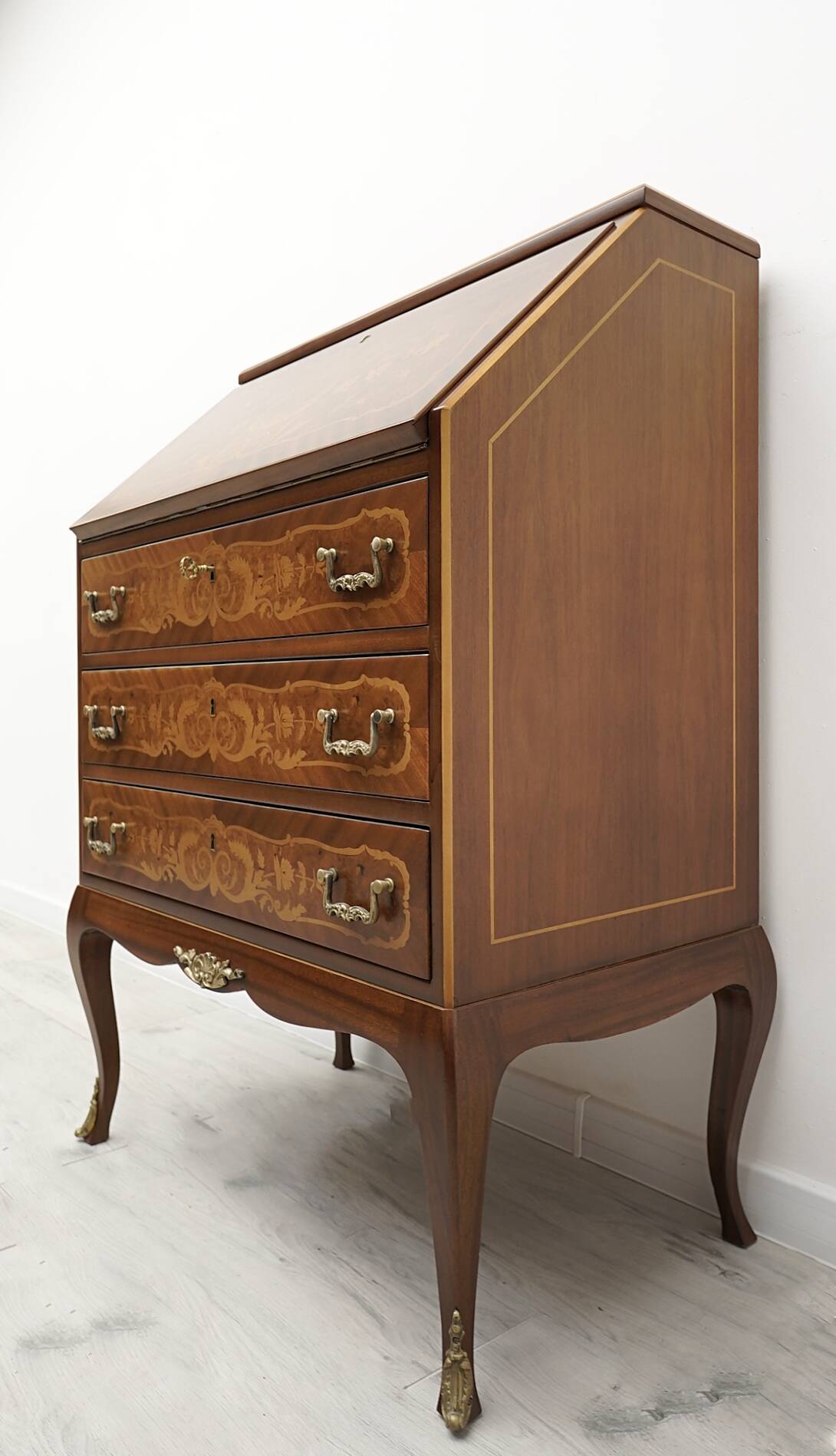 Antique and antique desk, marquetry. After professional renovation.