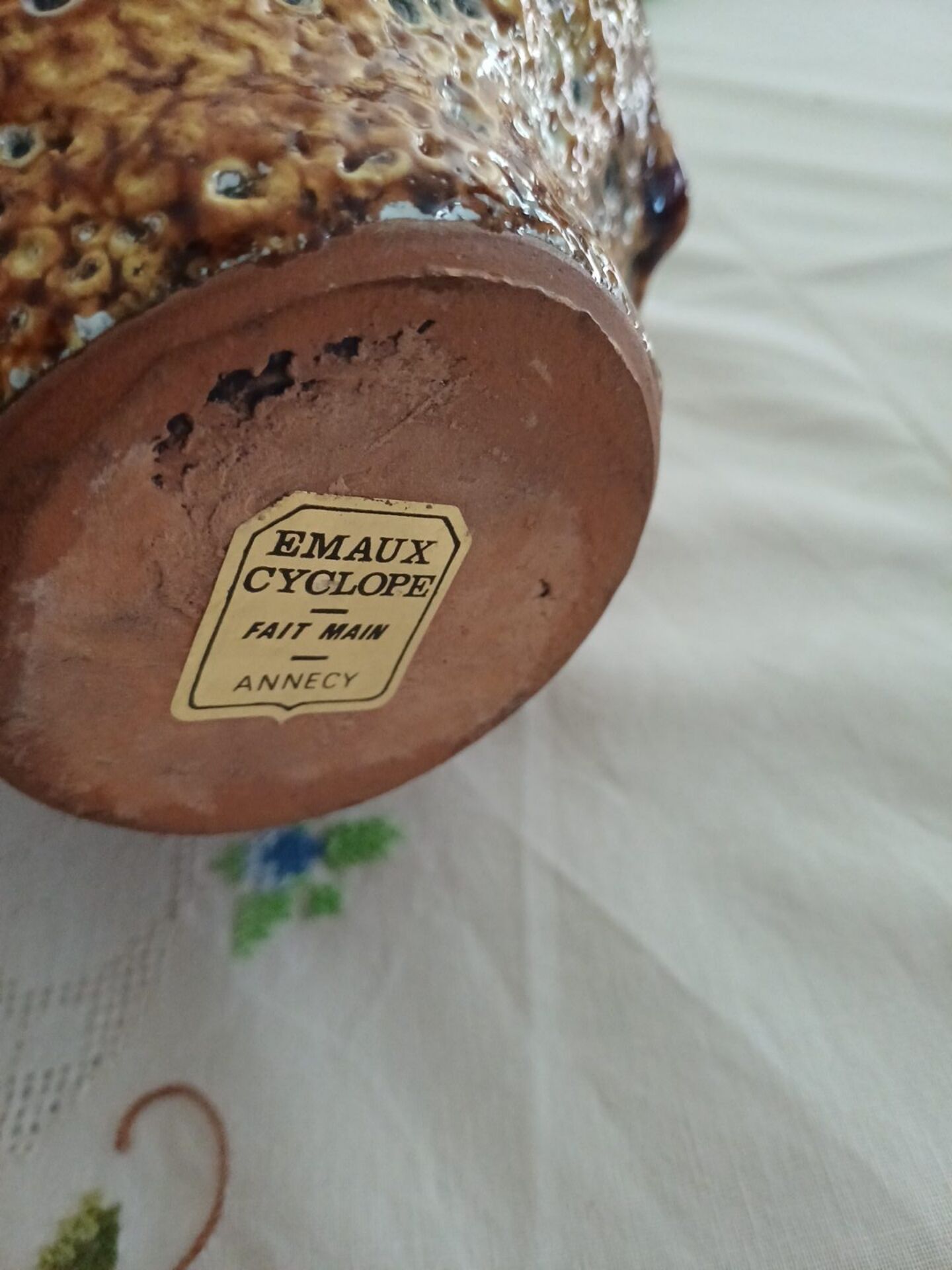 fat lava vase style