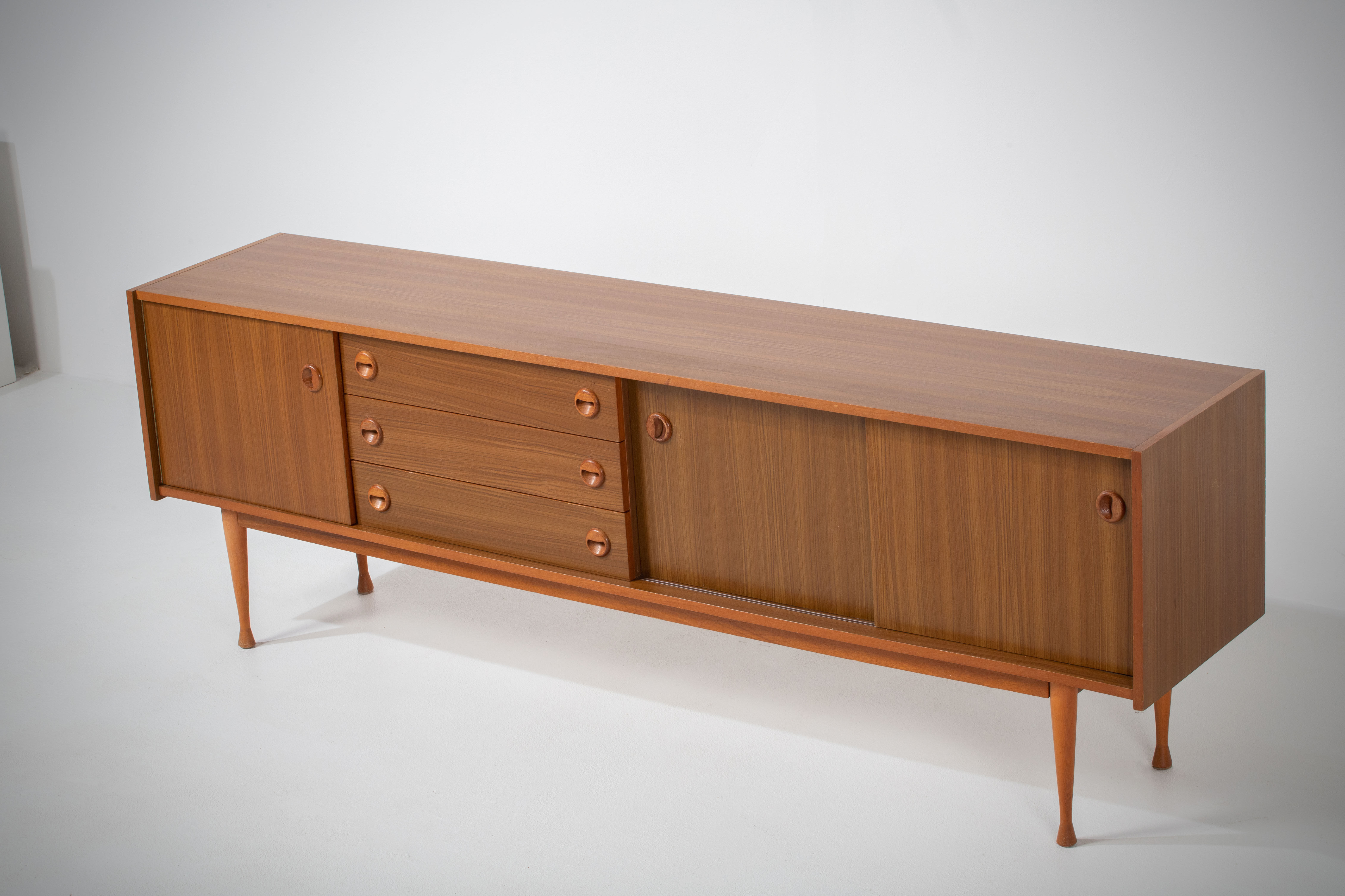 Enfilade scandinave 1960