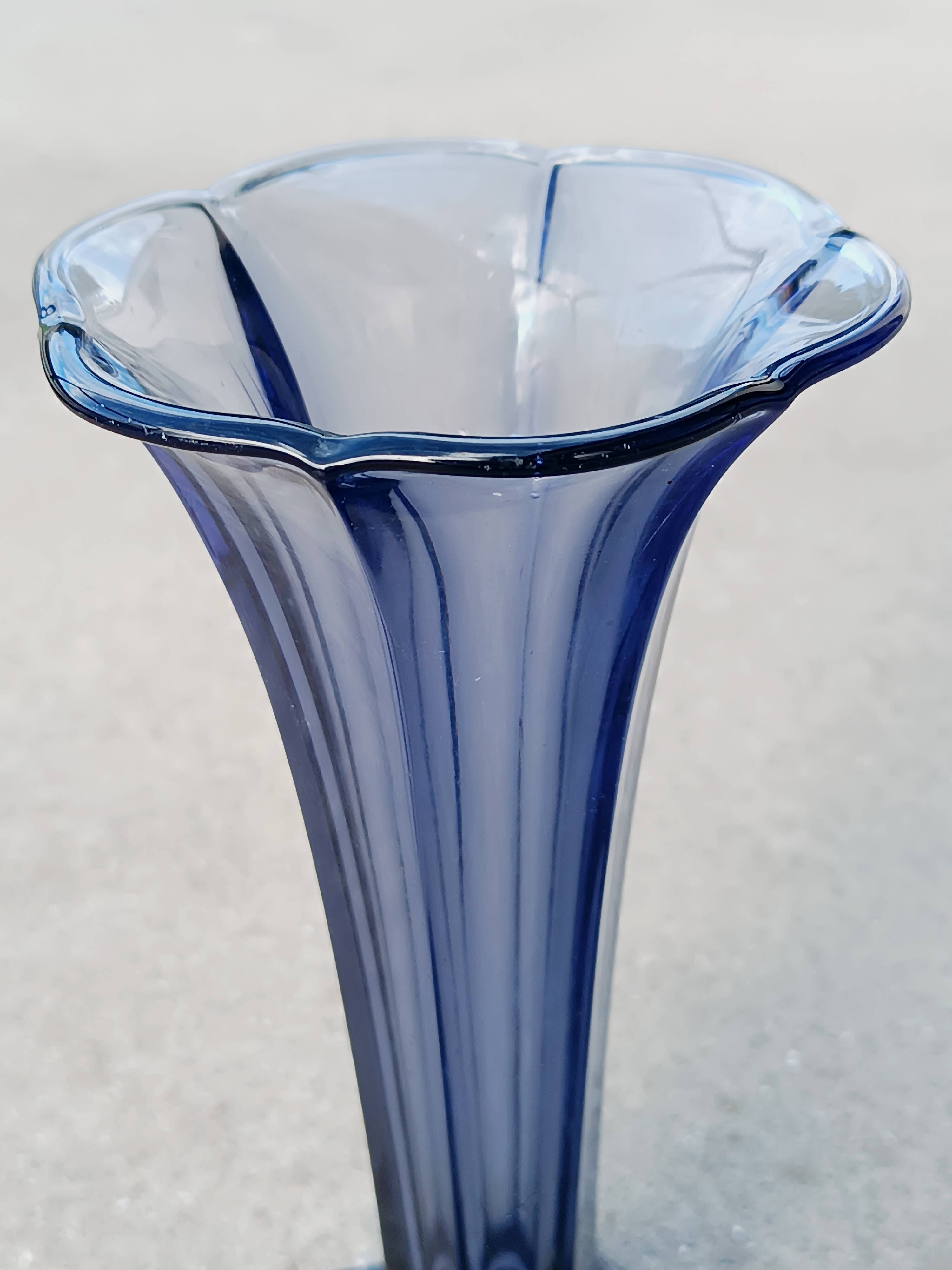 Val Saint Lambert blue art deco vase