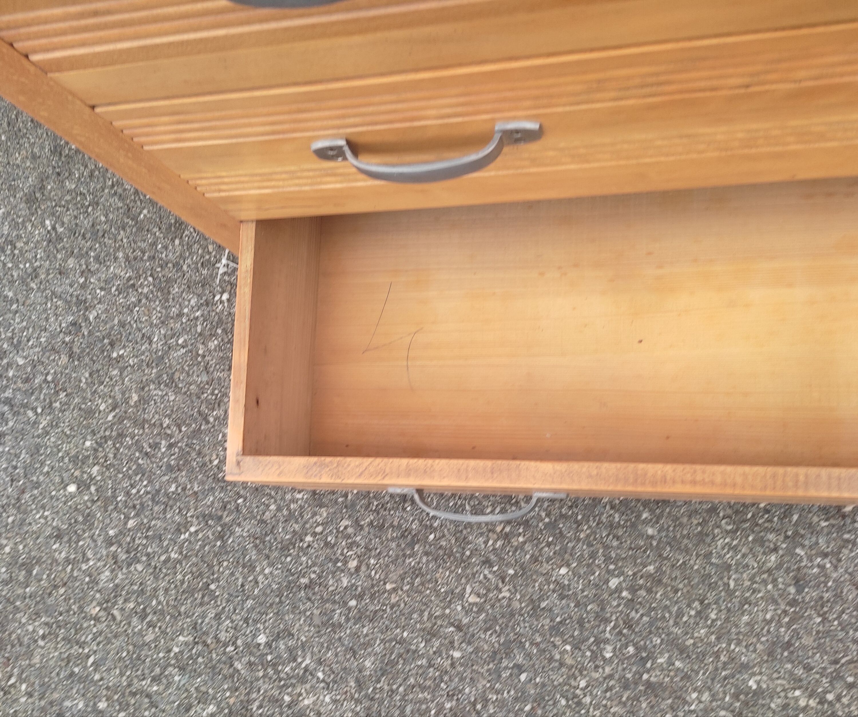 Vintage chest of drawers