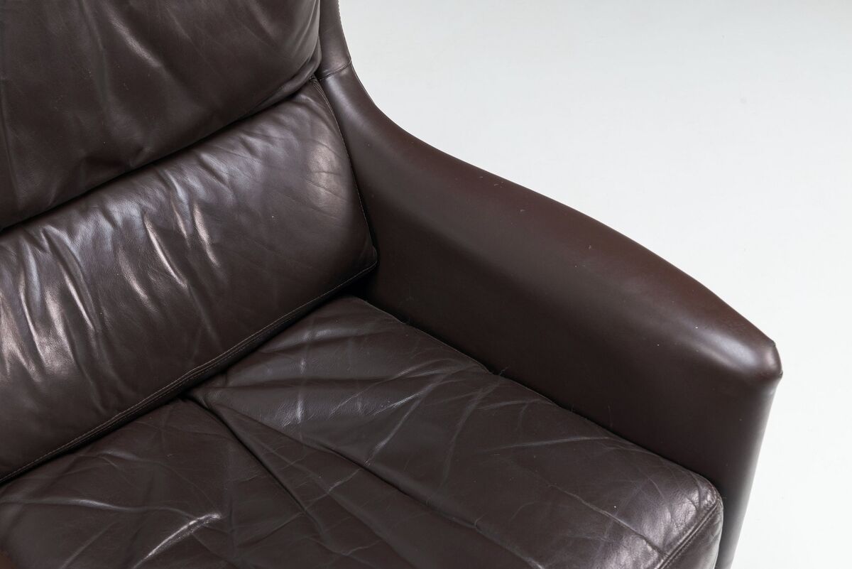 Pair of Durlet lounge chairs brown leather Belgium 1960