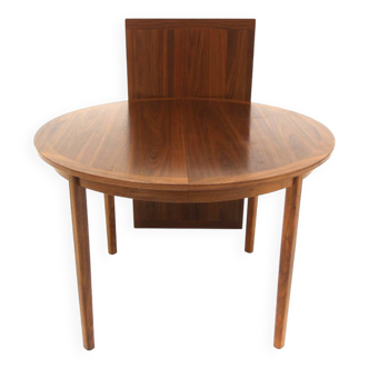 Table de salle à manger scandinave en noyer, Suède, 1960