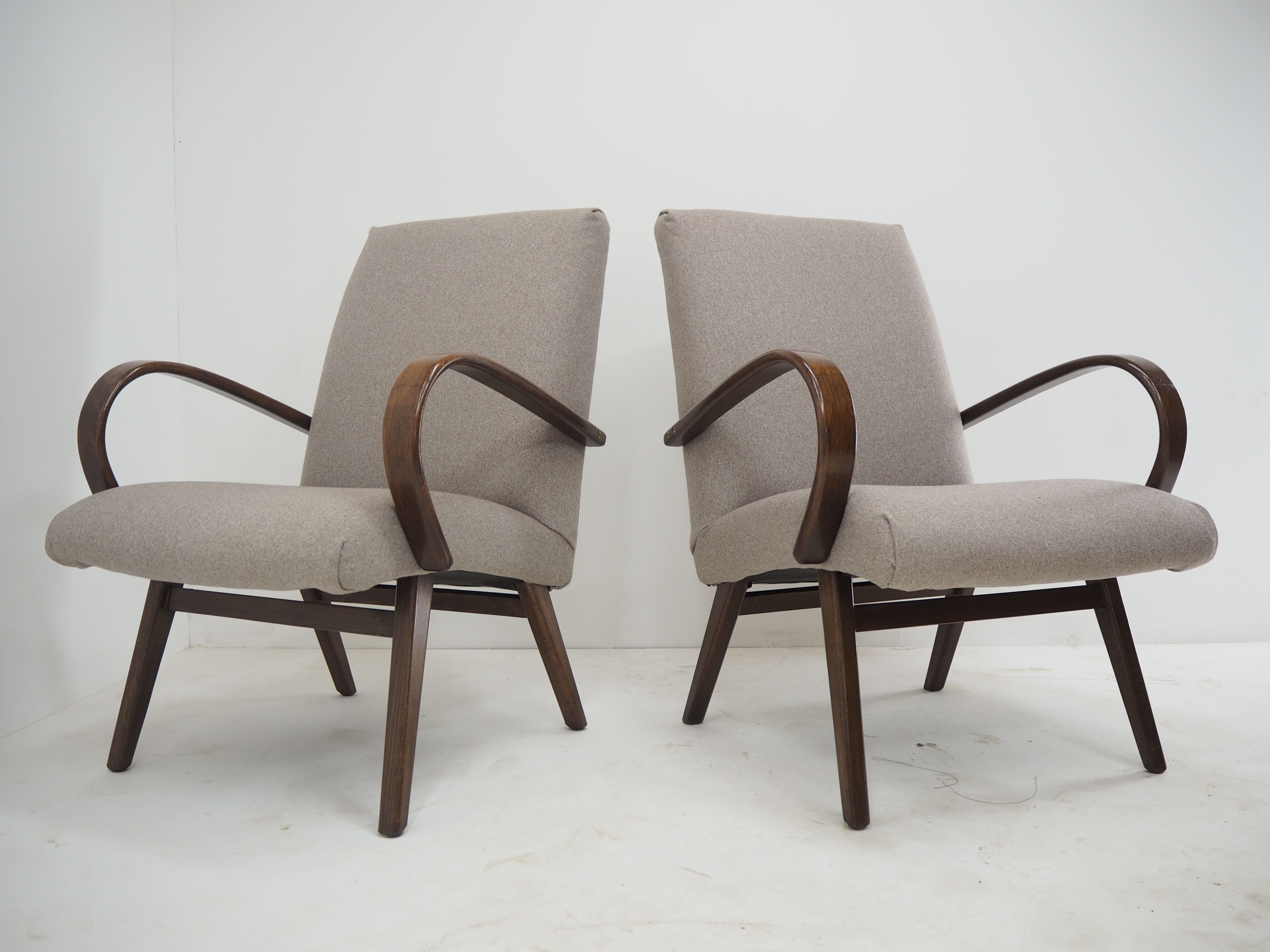 1960s pair of Ton/Thonet beech armchairs, czechoslovakia