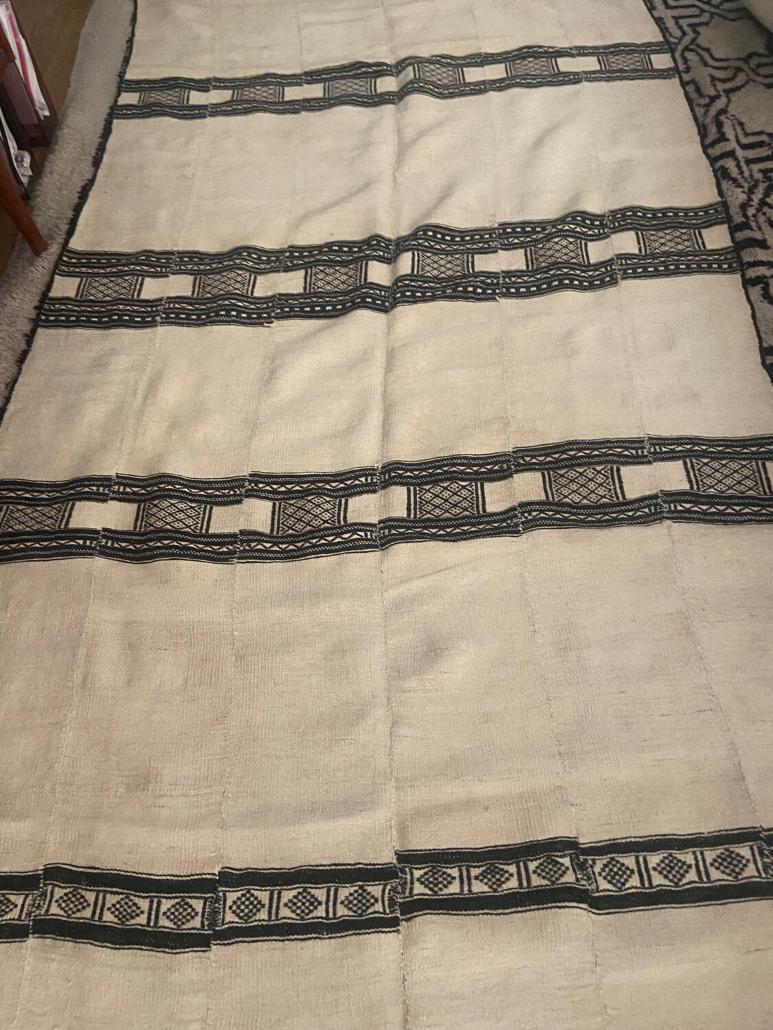 Berber rug / blanket in vintage wool
