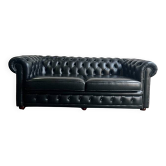 Chesterfield seat/sofa/settee in sturdy black leather