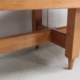 Table de salon en chêne massif, par R. Guillerme et J. Chambron, éditions « Votre Maison » 1960