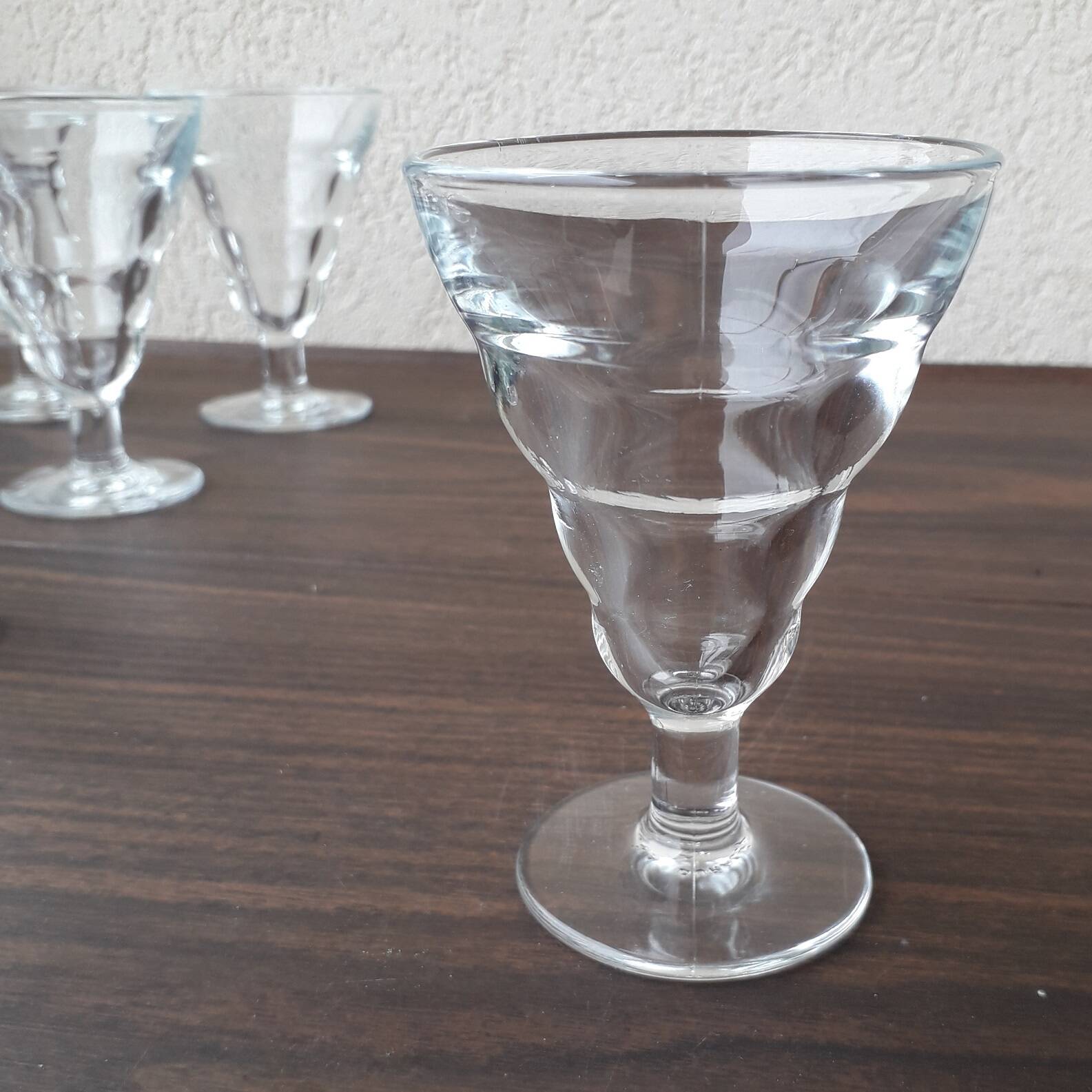 12 stemmed glasses
