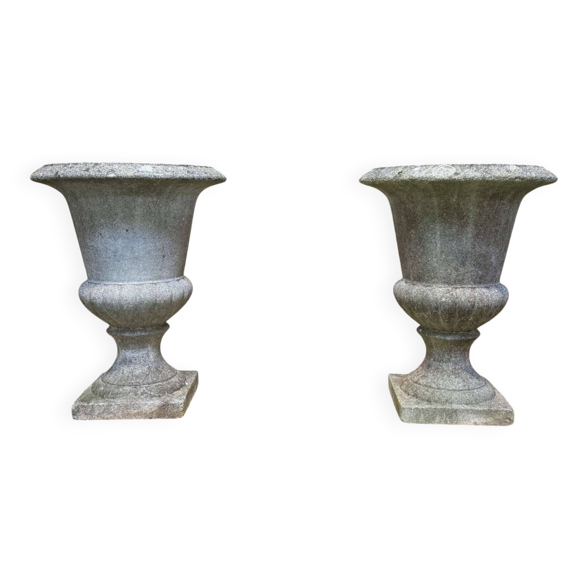 Pair of Médicis planters in reconstituted stone from the 1970s.