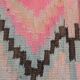 Tapis kilim ancien dans des tons rose