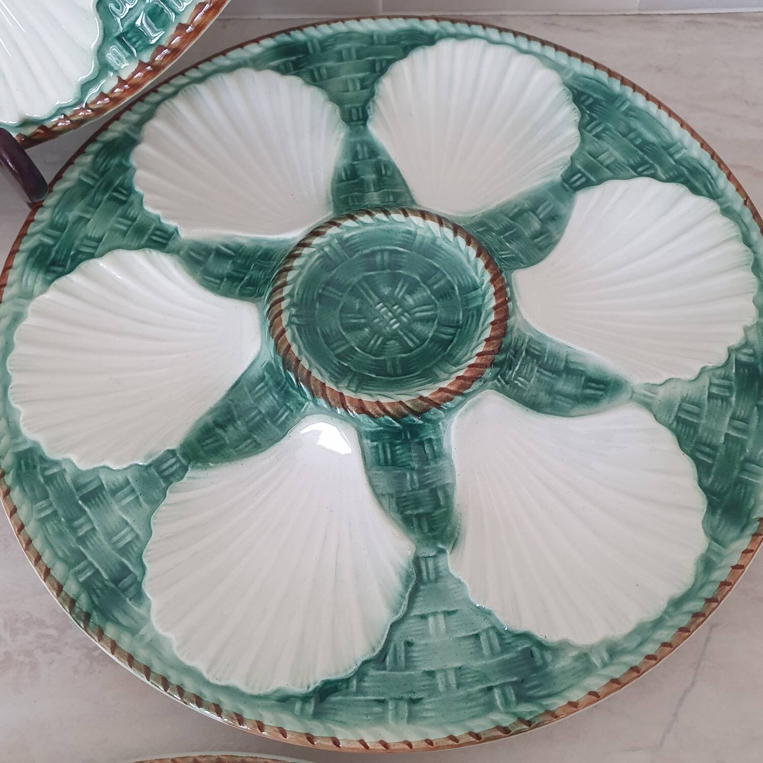 Longchamps oyster and shellfish plates