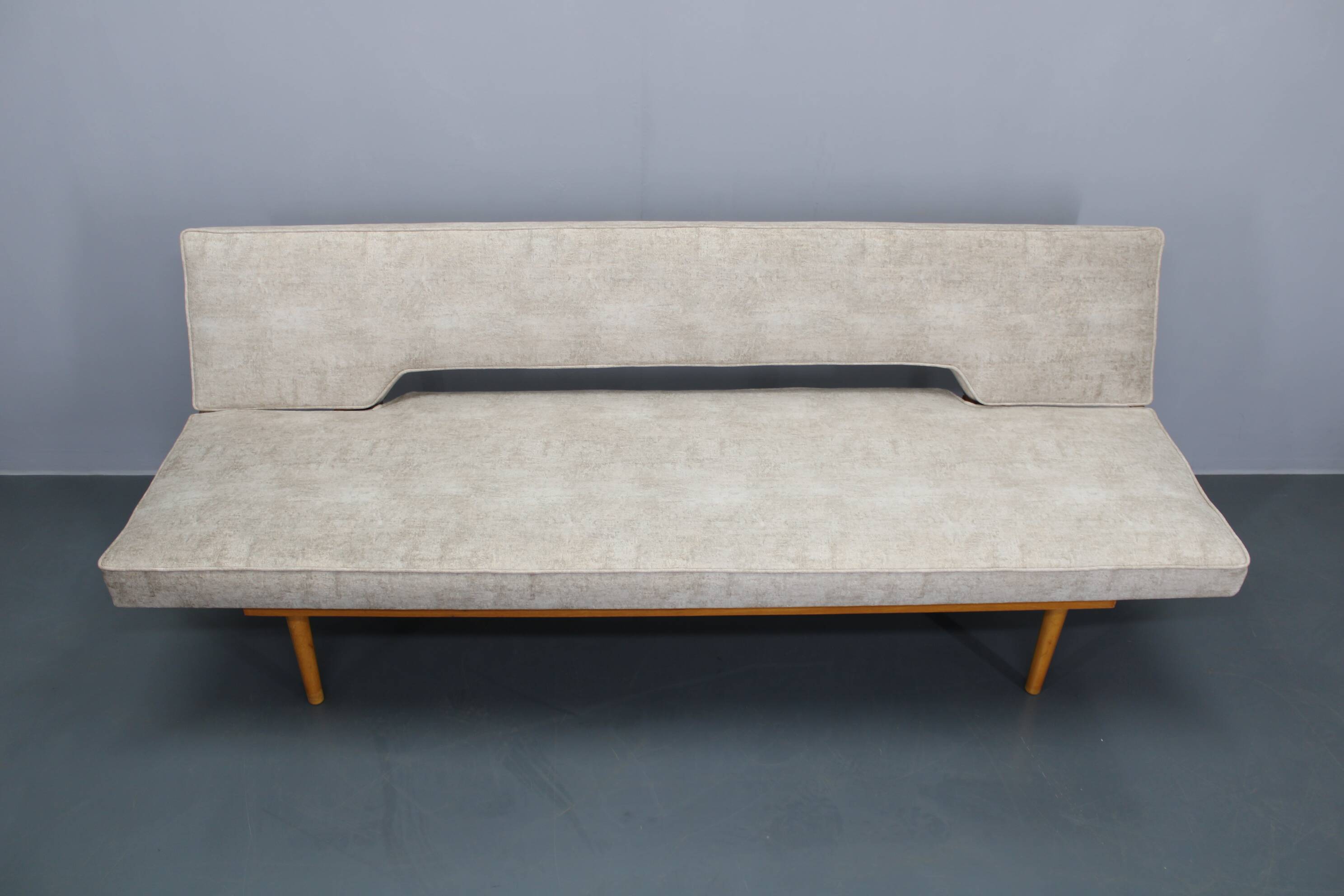 1960s Miroslav Navratil Convertible Restored Daybed Sofa, Czechoslovakia