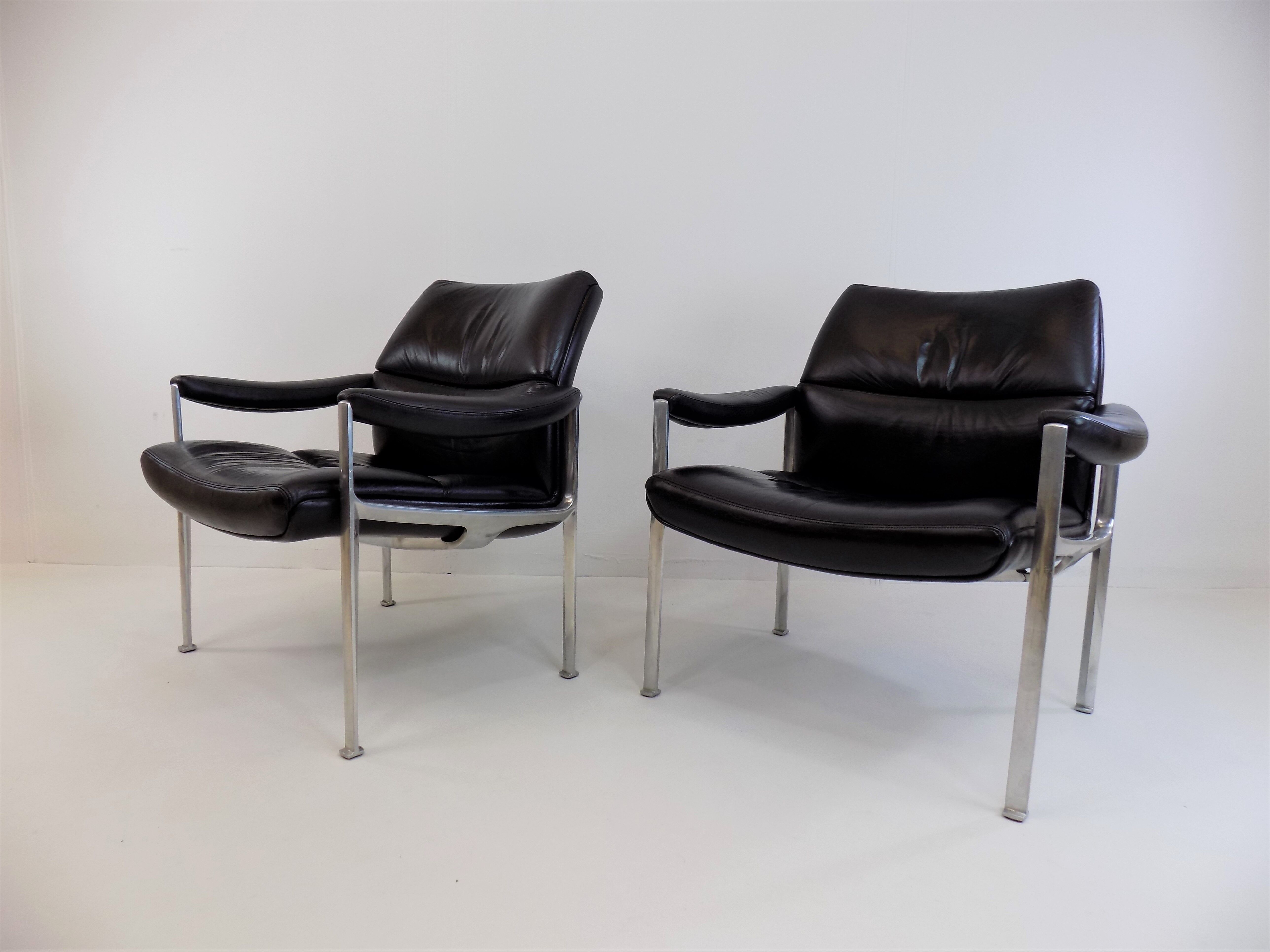 Lot de 2 fauteuils en cuir Röder Söhne by Miller Borgsen