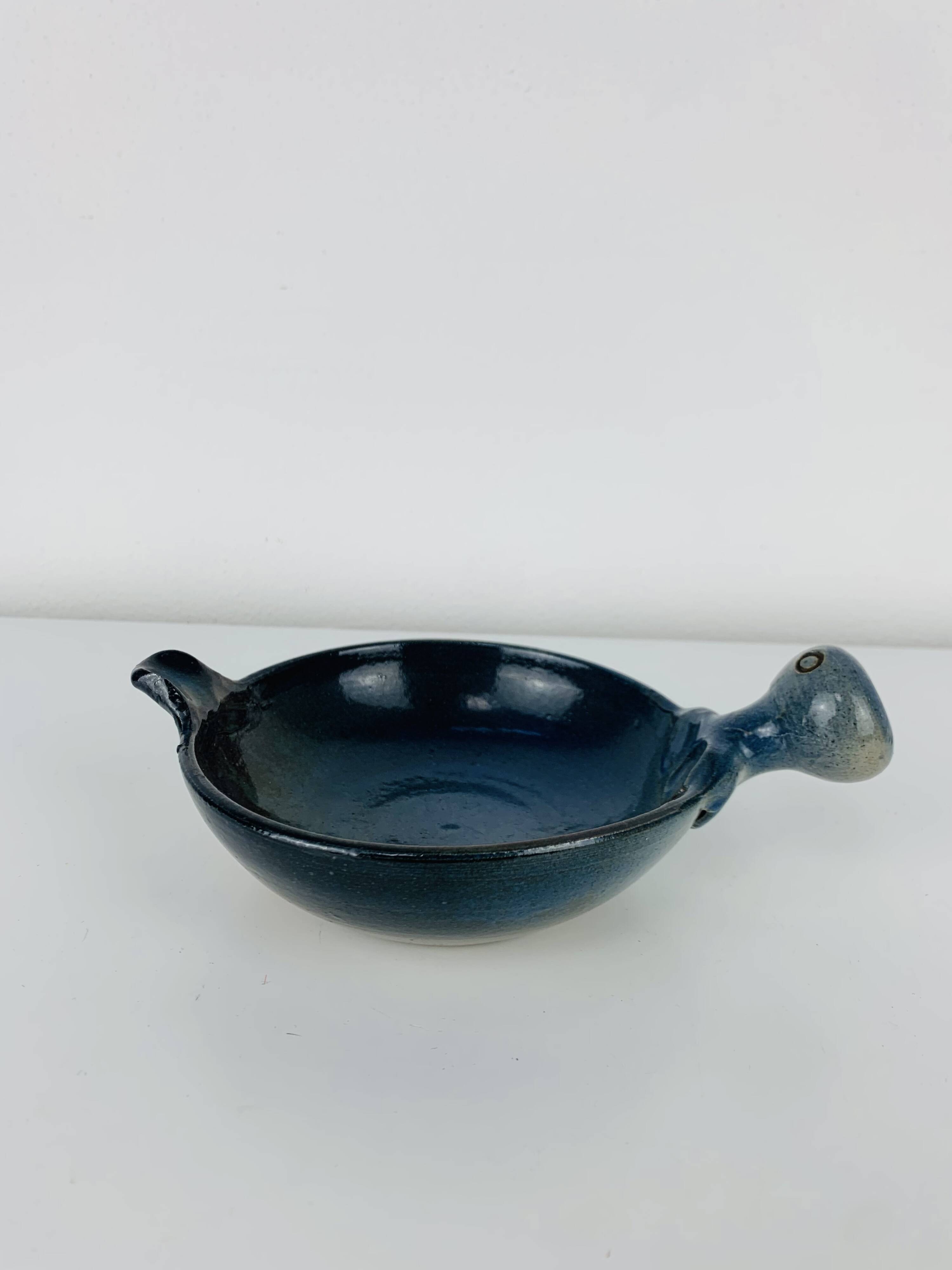 Ceramic bird catchall signed Valérien Taber Vallauris, ashtray.