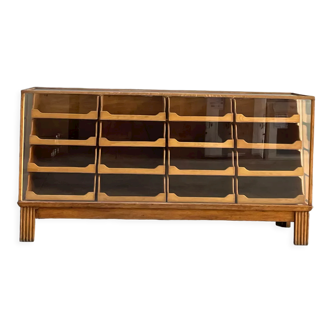 Blouse counter