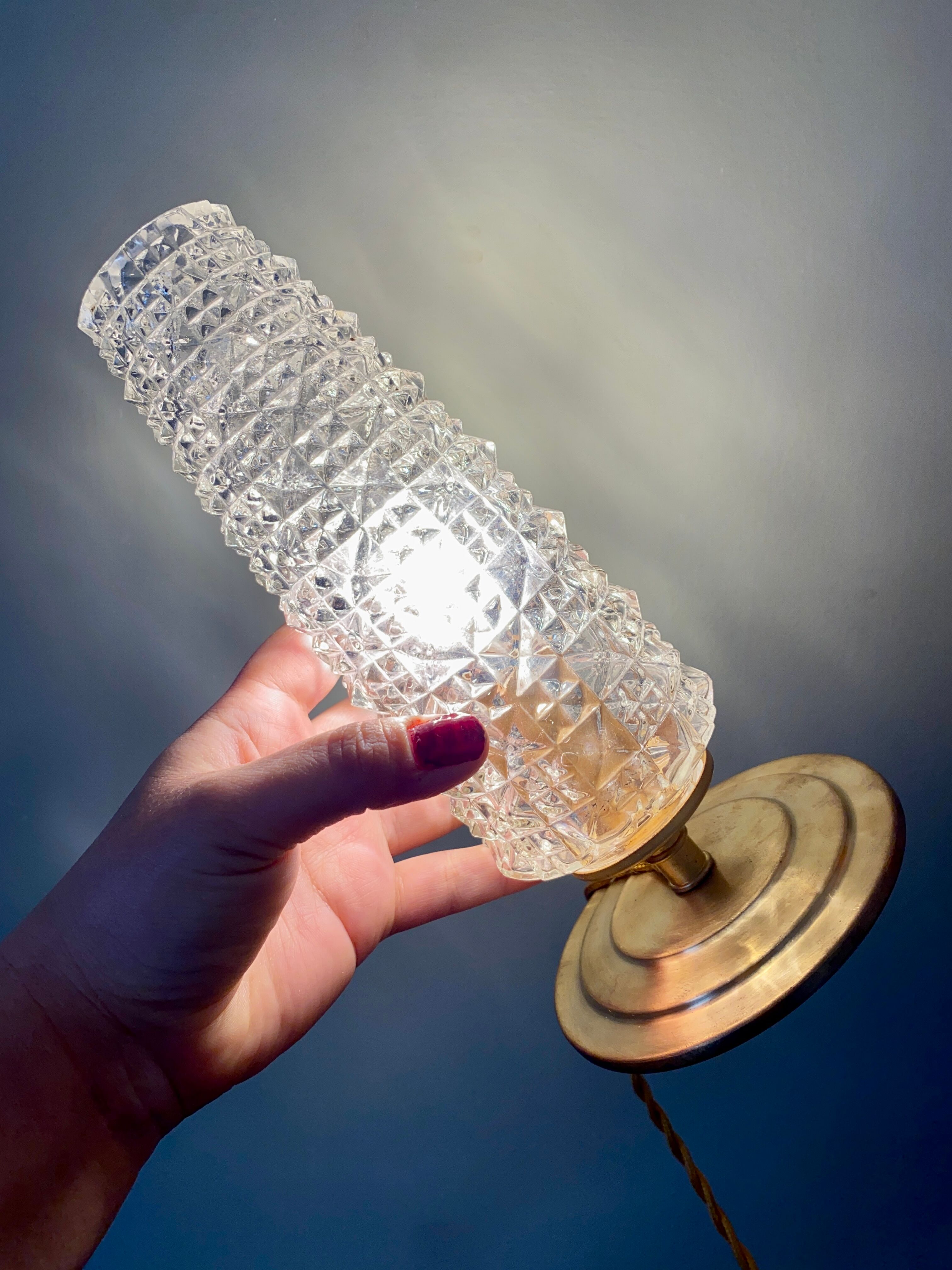 Vintage tulip table lamp in molded glass