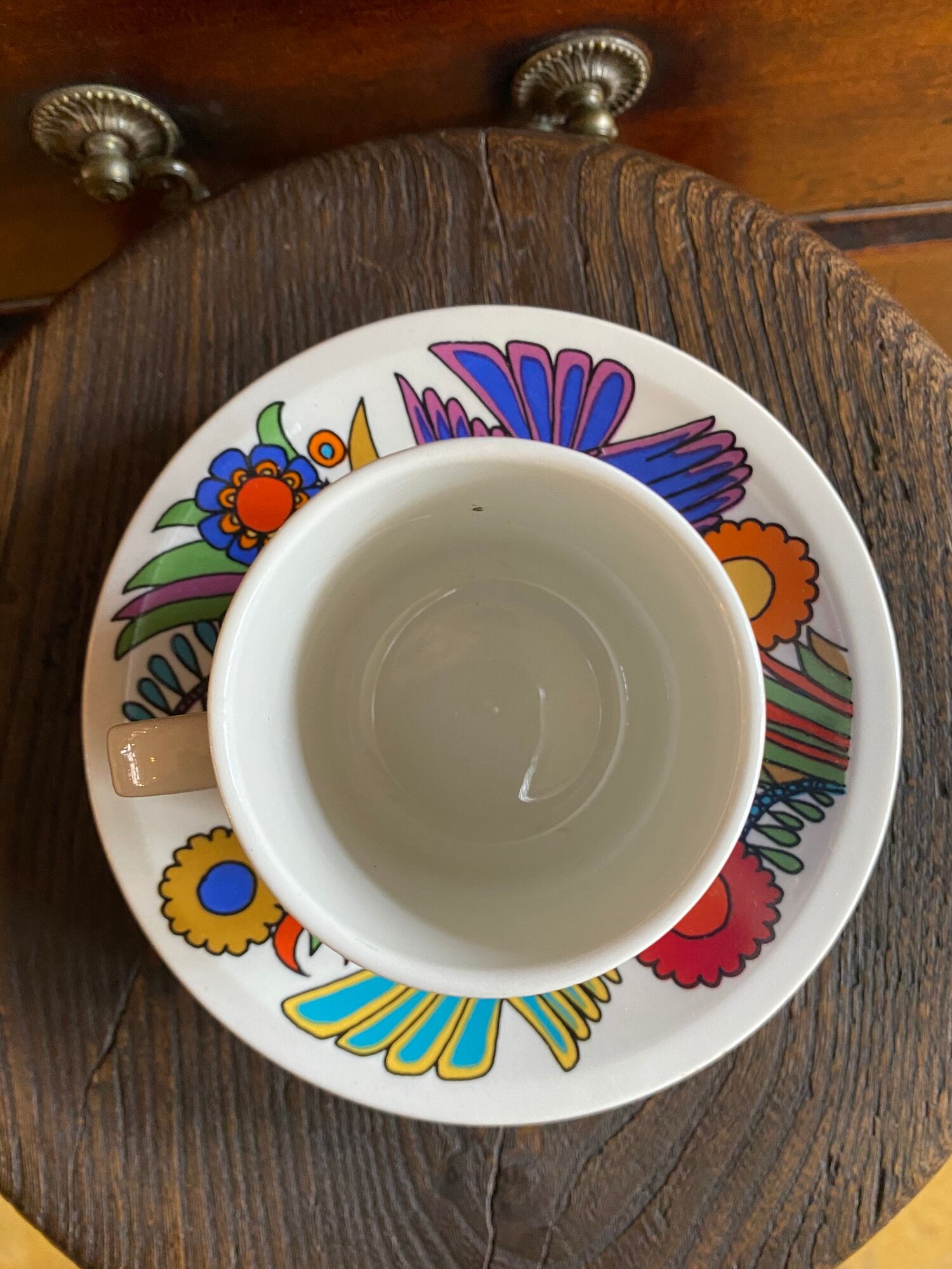 Set of 8 tea cup and saucer by Villeroy and Boch “Acapulco”