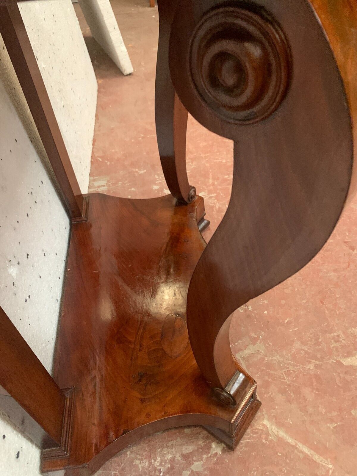 Louis Philippe console in mahogany and veneer XIX century