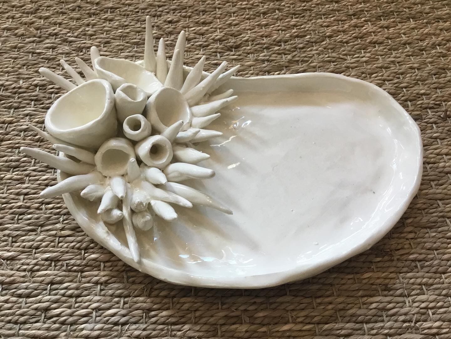 Empty glazed ceramic pockets