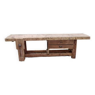 Old large workbench