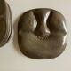 Set de 8 assiettes de potier en grès mid century modern à identifier