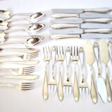 DEETJEN 30-piece modernist cutlery set with scalloped edges