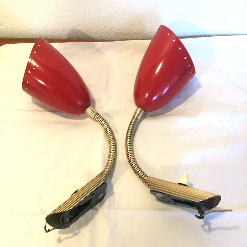 Pair of flexible wall, metal 1950