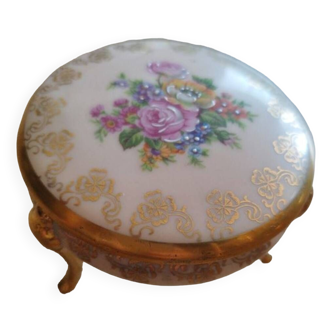 Ancienne boîte à bijoux en porcelaine de Limoges