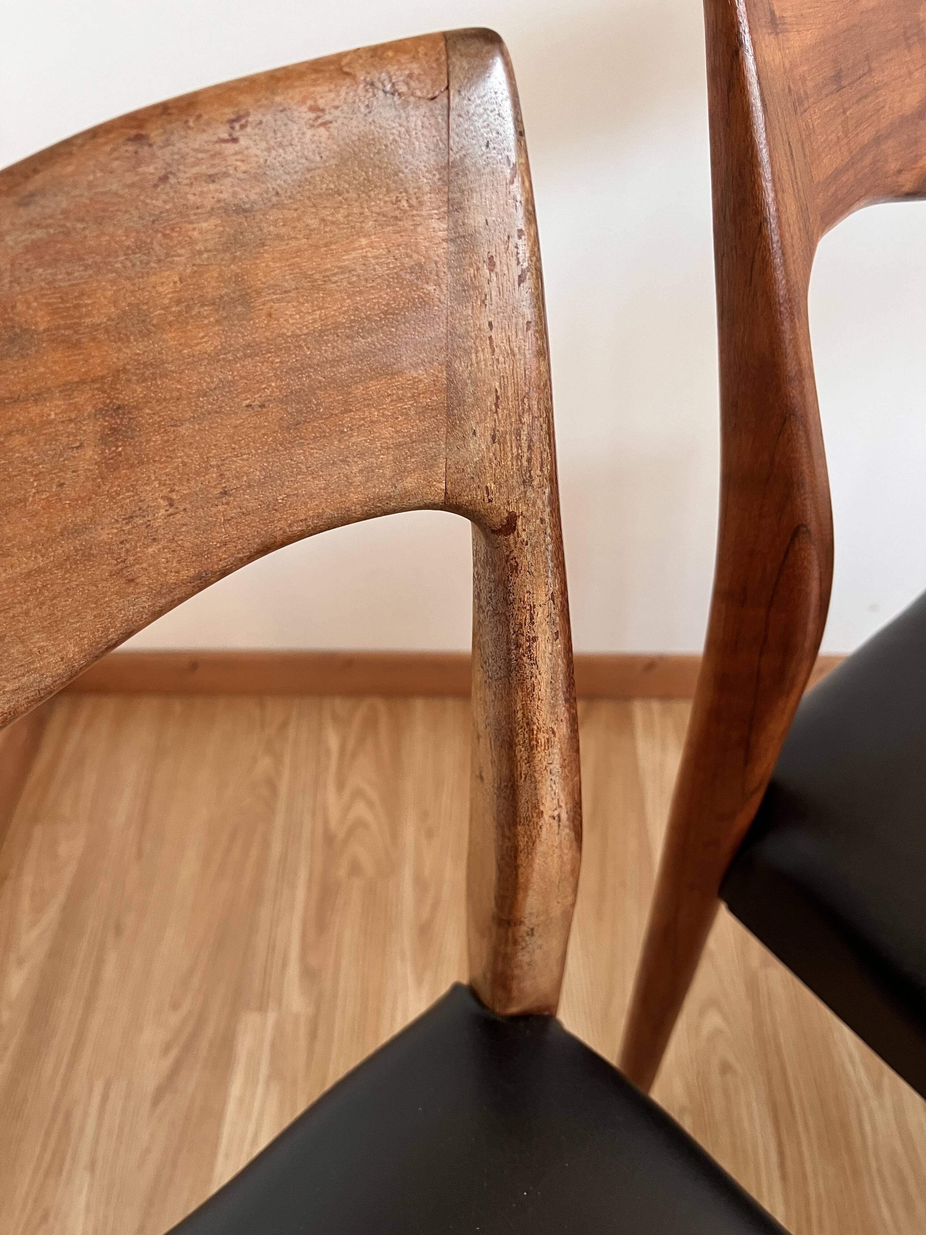 8 Scandinavian teak dining chairs
