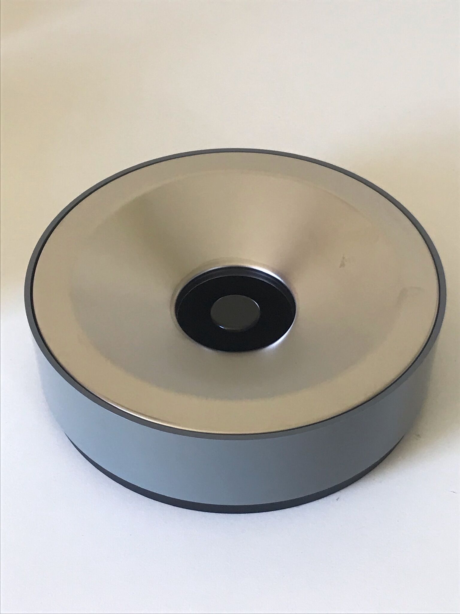 Conference ashtray Manade Samp