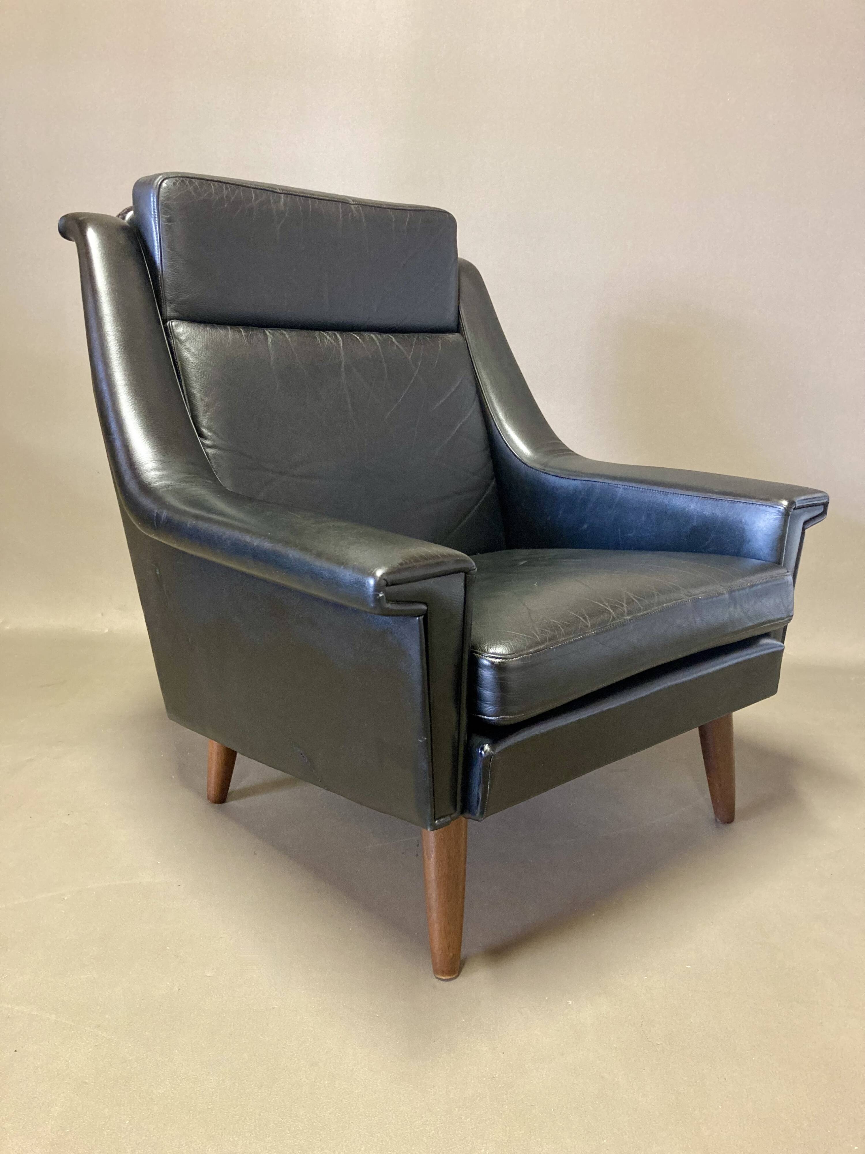 High black leather armchair “scandinavian design” 1950.
