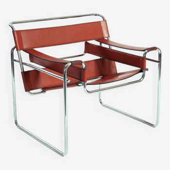 Wassily b3 lounge chair in brown leather by Marcel Breuer