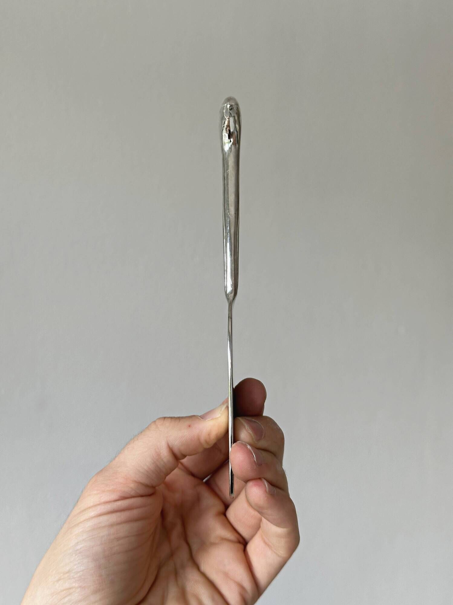 Metal foie gras spoon