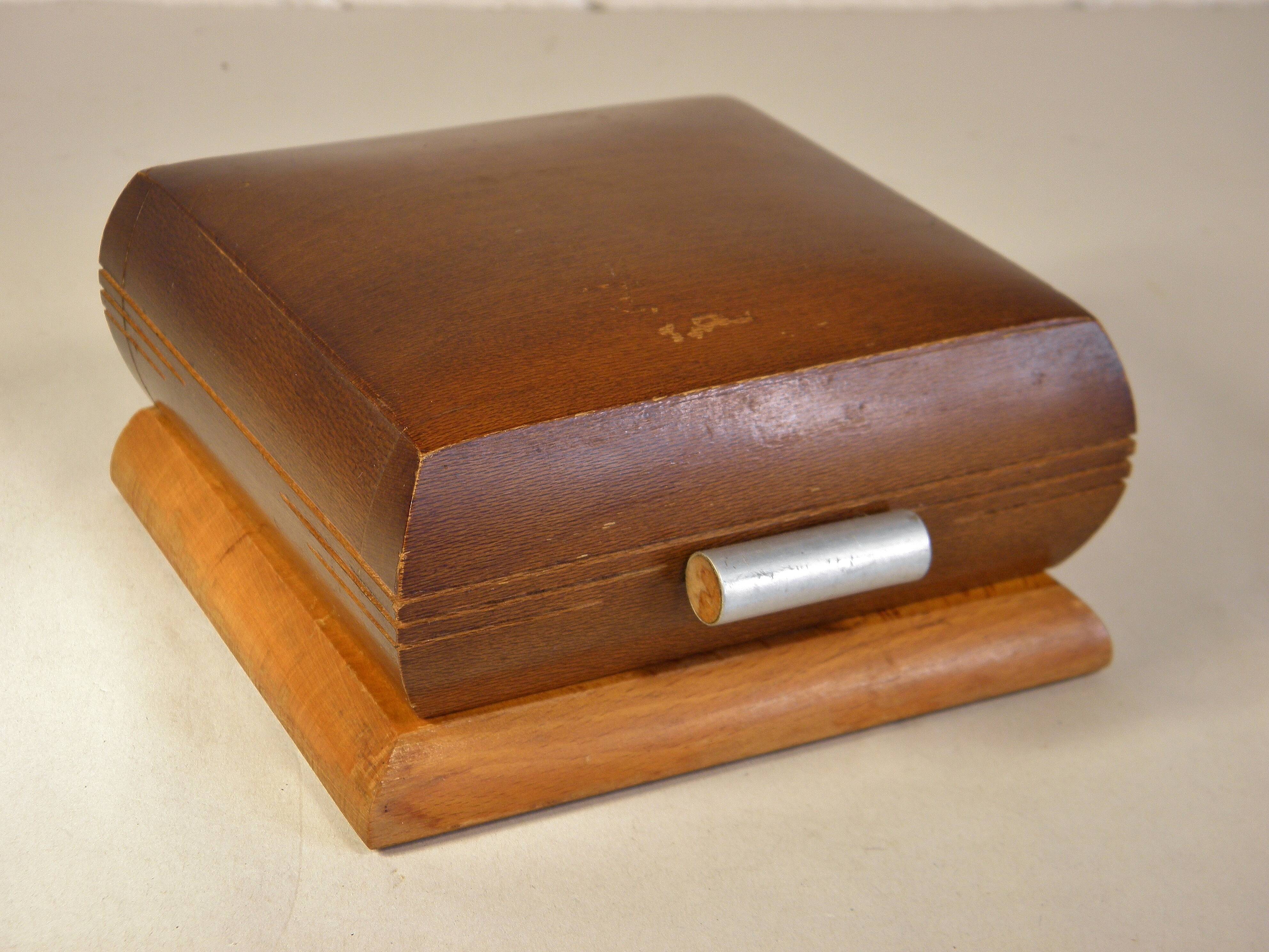 Art Deco cigarette box