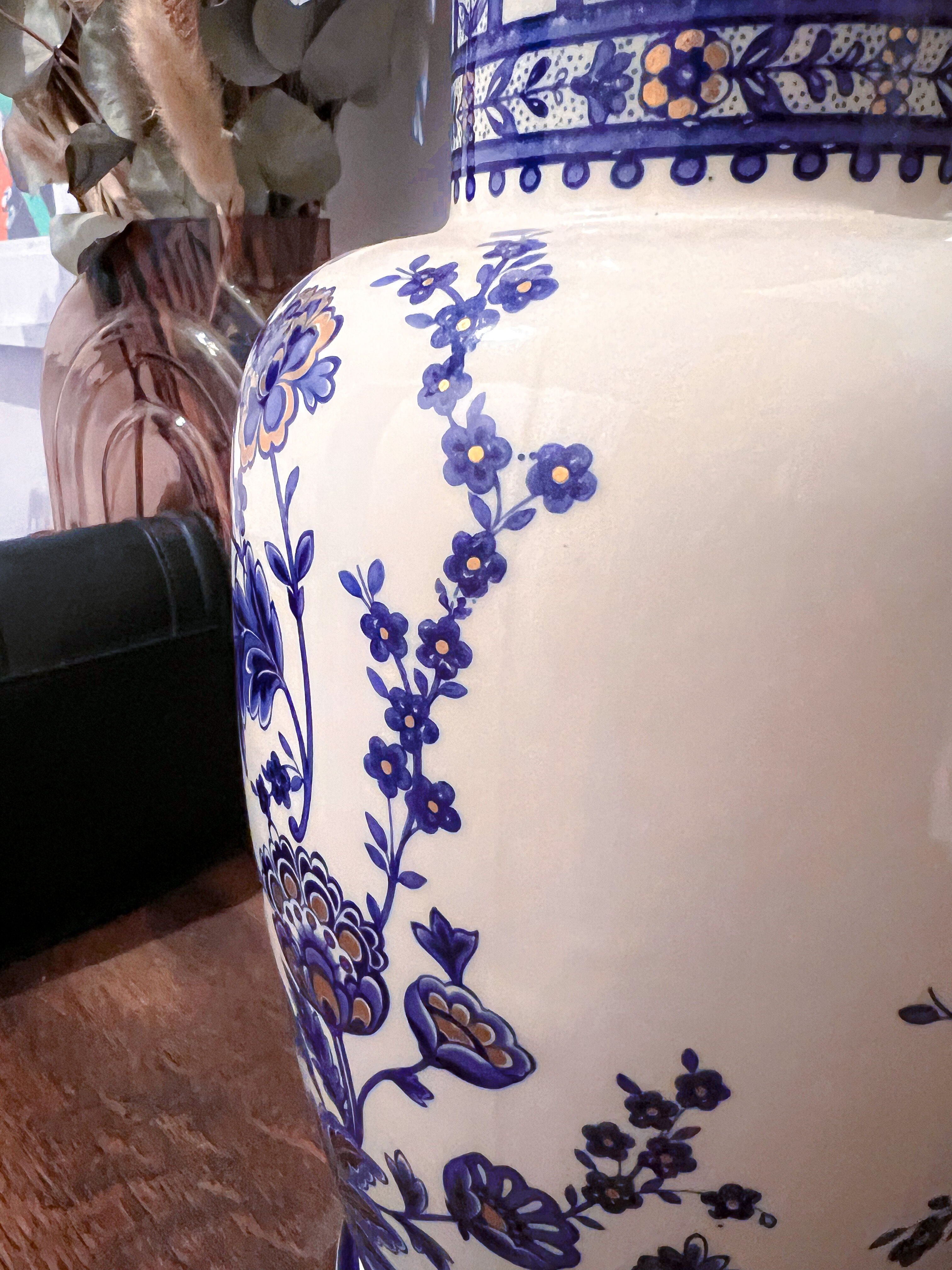 Chinese vase early twentieth century
