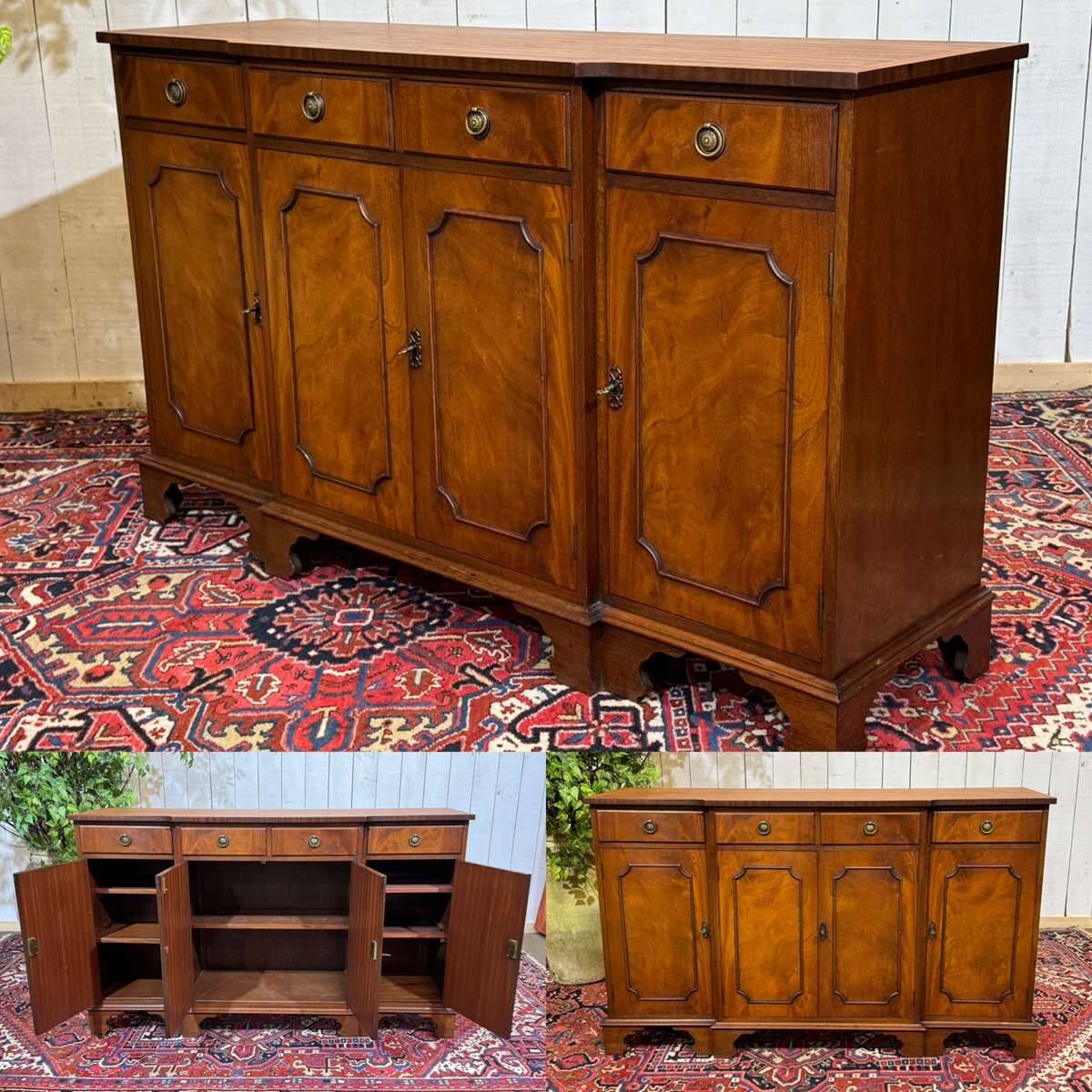 Enfilade with 4 English doors from the 1950s in mahogany.