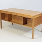 Domino Mobler Double Sided Desk