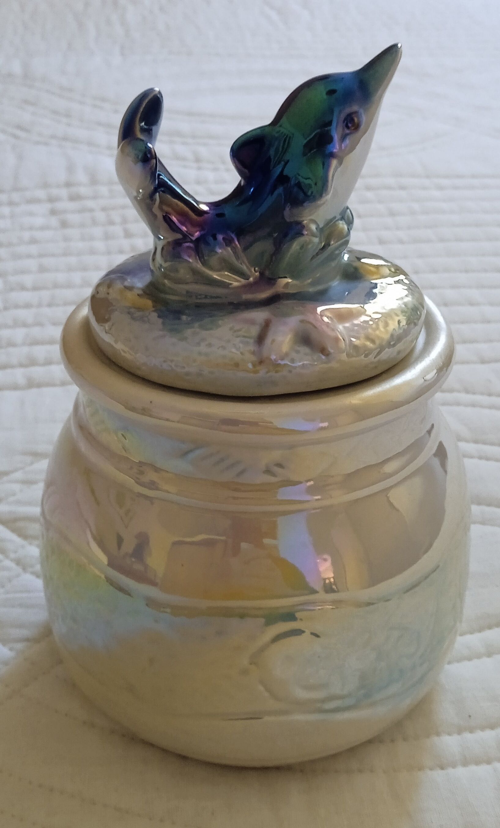 Bathroom porcelain dolphin pearl pot