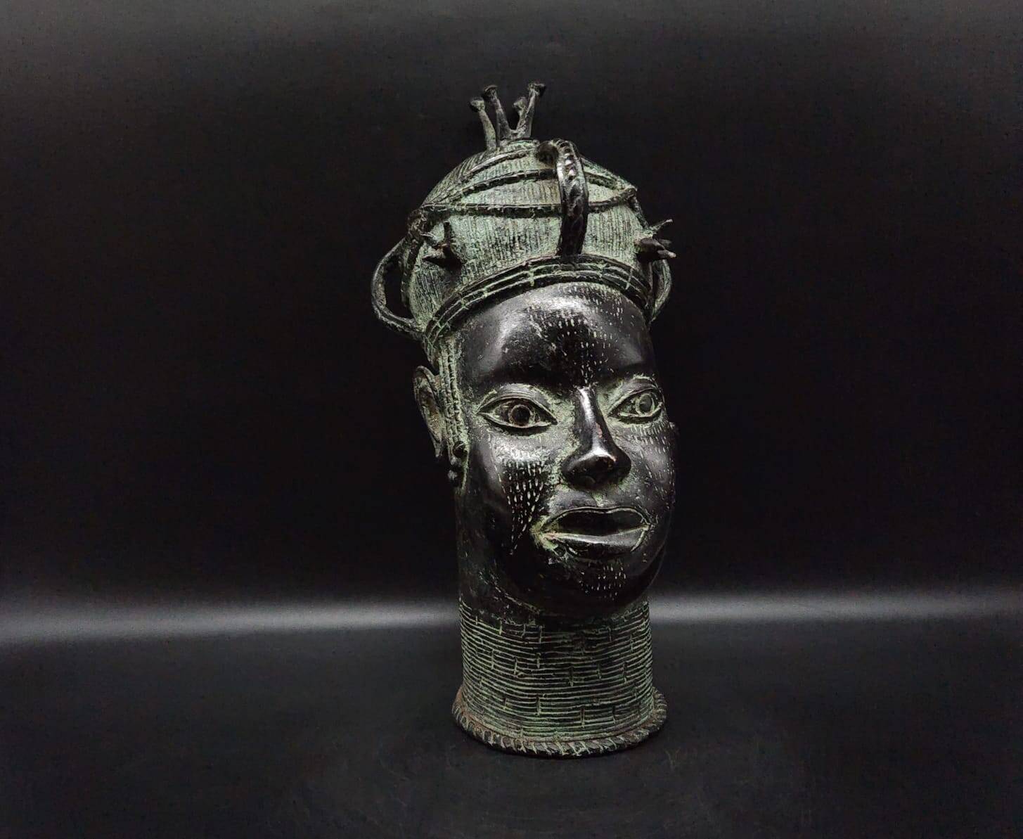 Queen head ife