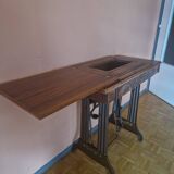 Sewing machine table